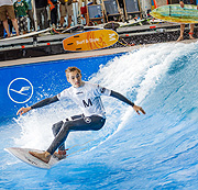 Finale 5. European Championship in ‚Stationary Wave Riding" 2015am Münchner Flughafen (©Foto: (c)flohagena.com)